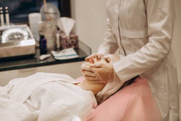 Refresh & Revitalize: The Benefits of Medical Facials vs. Spa Facials